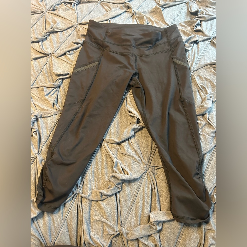 Lululemon cropped leggings